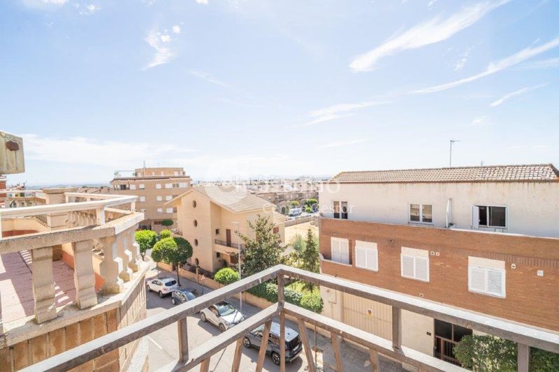 Foto 9fb9ee9e-f4c1-4f2a-91a0-0e2869d32e0e. Piso  en venta en carrer sant jordi, en Torrefarrera