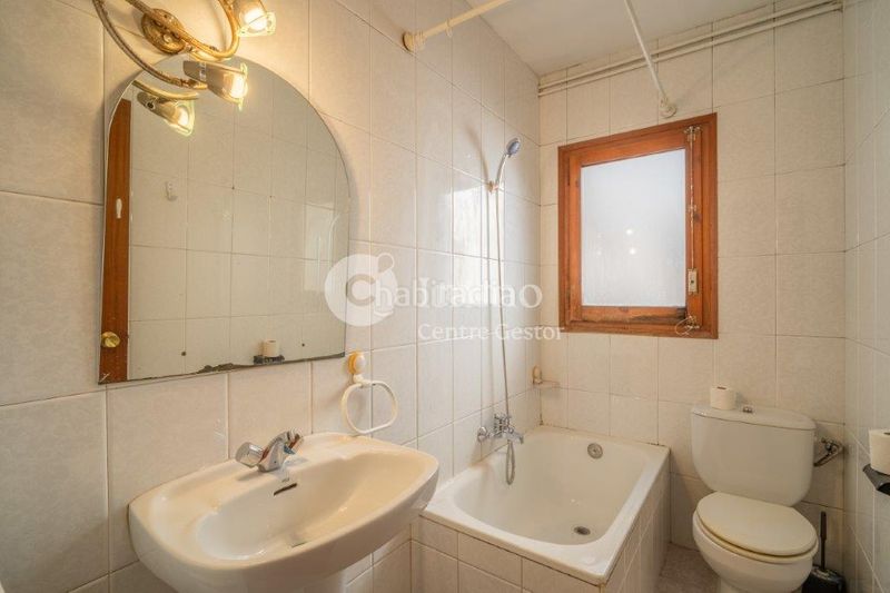 Foto fd673d27-50ef-4c47-87c4-85dffe310fbf. Piso  en venta en carrer sant jordi, en Torrefarrera