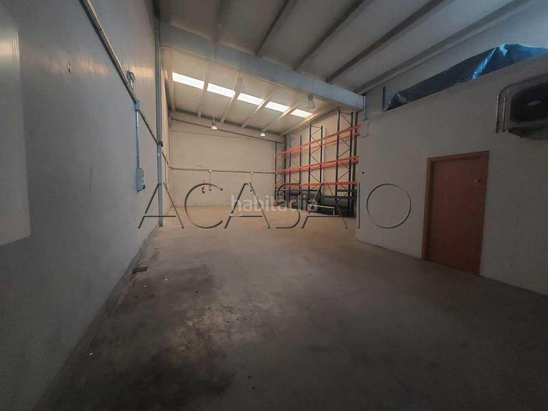 Foto 5a3c0888-2781-42f4-bf56-f85d70df48ed. Fabrikhalle in Viso de San Juan (El)