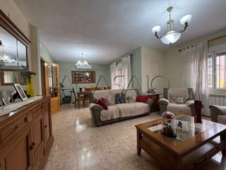Casa adossada a Parque Manuel de Vega-Carretera de Ugena. V2713  chalet adosado en illescas
