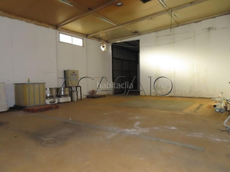 Foto 2c714192-2e46-4d45-af57-131bf42d8013. Capannone industriale in Lominchar