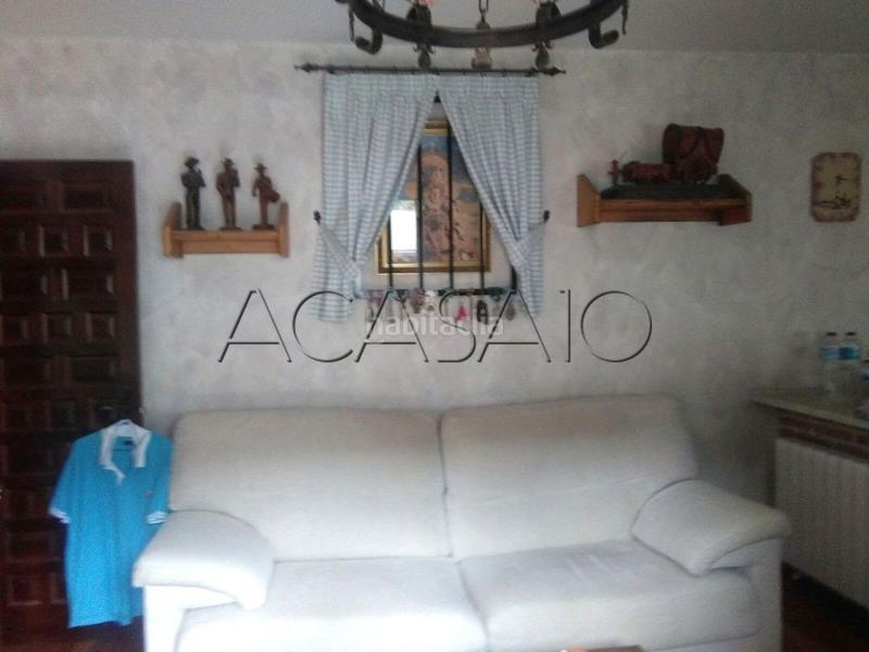 Foto 598ba023-298a-4385-a92b-782a262d4d83. Casa v2724 casa de pueblo de dos alturas reformada en Yuncler