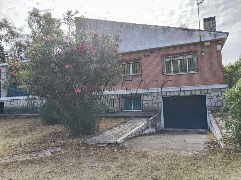 Foto 497ddda0-4b0f-472f-a1b2-f661c0bf08e8. Casa amb calefacció aparcament piscina a Casar de Escalona (El)