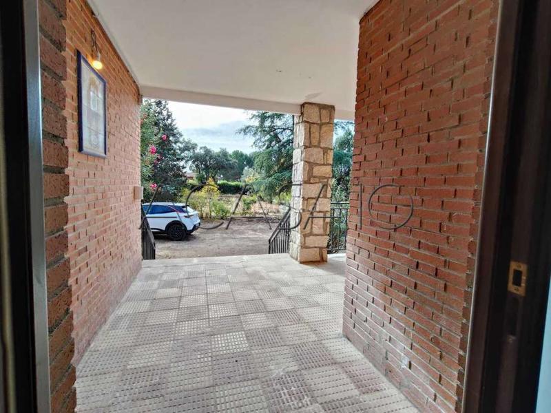 Foto 583c8e94-a780-4d3c-9df7-087e6d03321a. Casa amb calefacció aparcament piscina a Casar de Escalona (El)