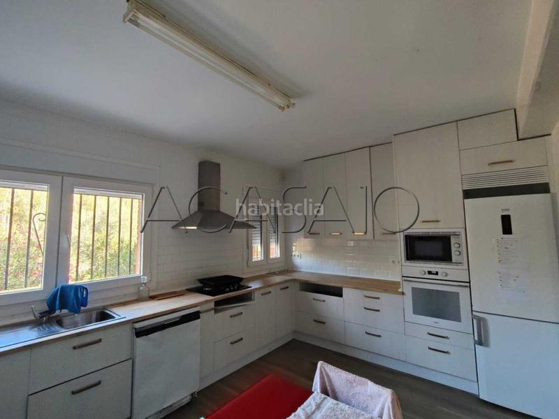 Foto d1f7ef0b-87fc-47a0-b603-7ac4efefcfc7. Casa amb calefacció aparcament piscina a Casar de Escalona (El)