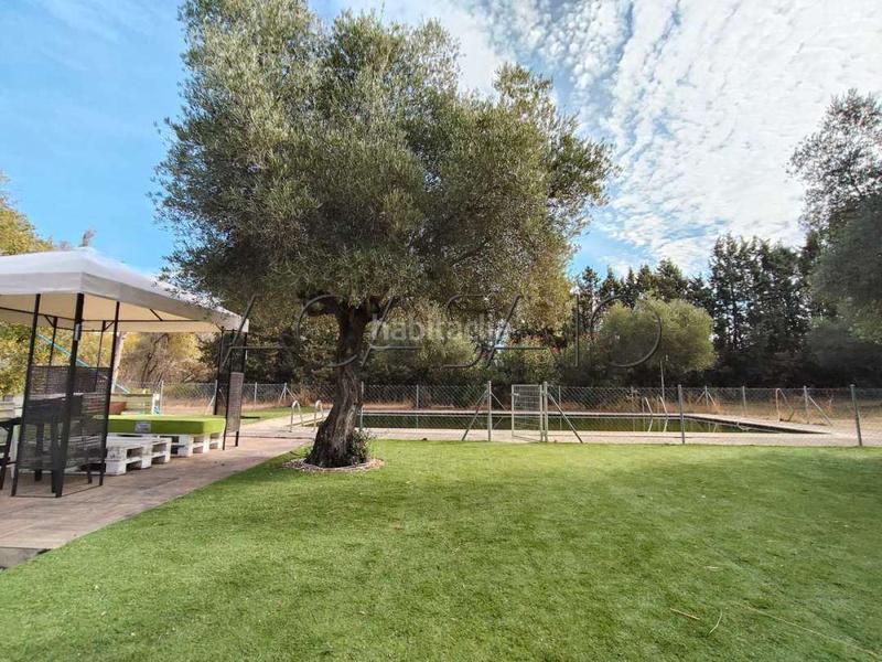 Foto d25caec8-353f-44f2-b80f-16a66289dfe7. Casa amb calefacció aparcament piscina a Casar de Escalona (El)