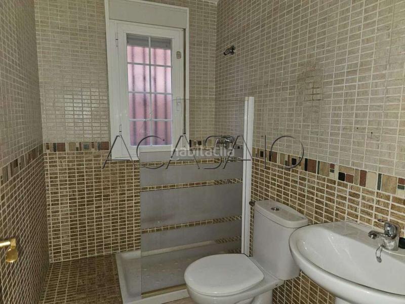 Foto 0d2e4a68-8949-4b49-998e-02c32670c167. Haus mit heizung parking in Carranque