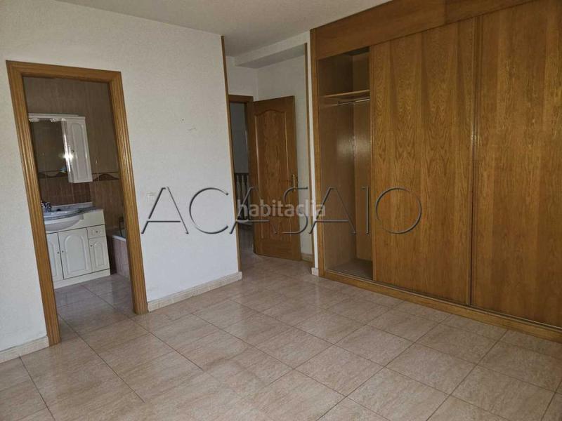 Foto 404e2428-c4f9-4d9a-9771-f9939942e9f1. Haus mit heizung parking in Carranque