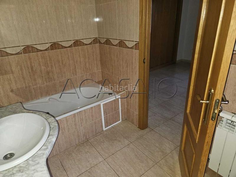 Foto 65b7d028-2455-47ef-b2dd-f4e03170eed7. Haus mit heizung parking in Carranque