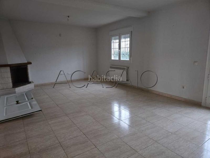 Foto 7d7941de-23e1-41d6-b801-b9013d04b358. Haus mit heizung parking in Carranque