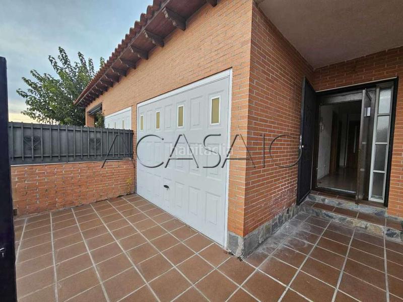 Foto 895c995b-8b10-4b4e-b0ab-c83330bc26ff. Haus mit heizung parking in Carranque