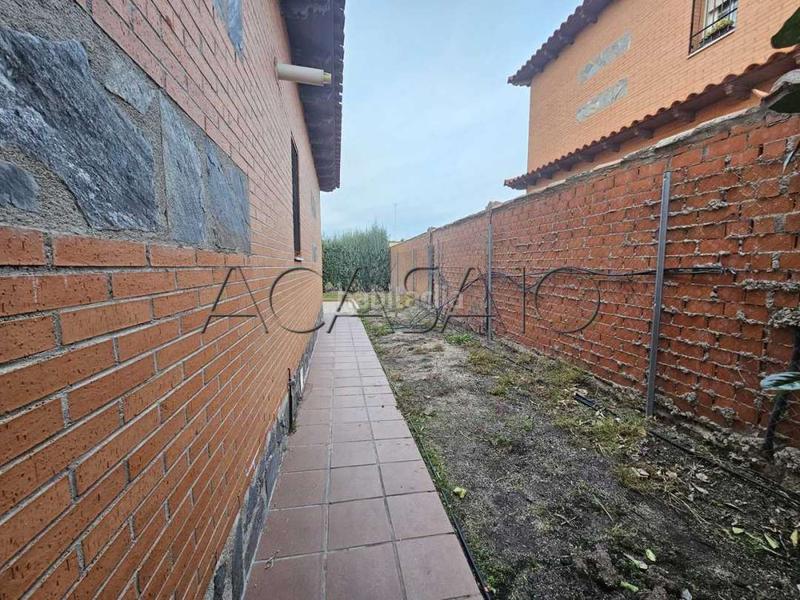 Foto 9ab923ce-19d2-47f0-a22d-3c552021d821. Haus mit heizung parking in Carranque