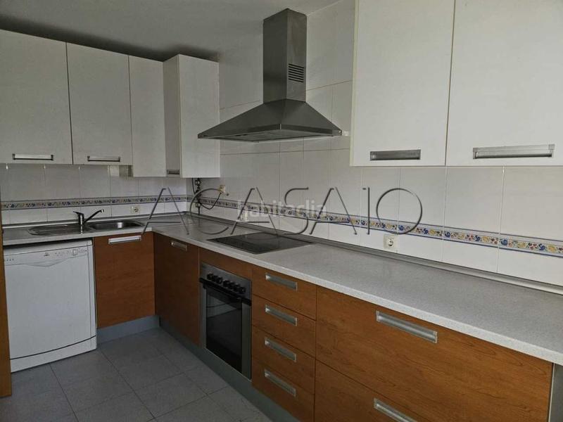 Foto aa6e765b-f34b-4b31-894e-8f52cba04c3a. Haus mit heizung parking in Carranque