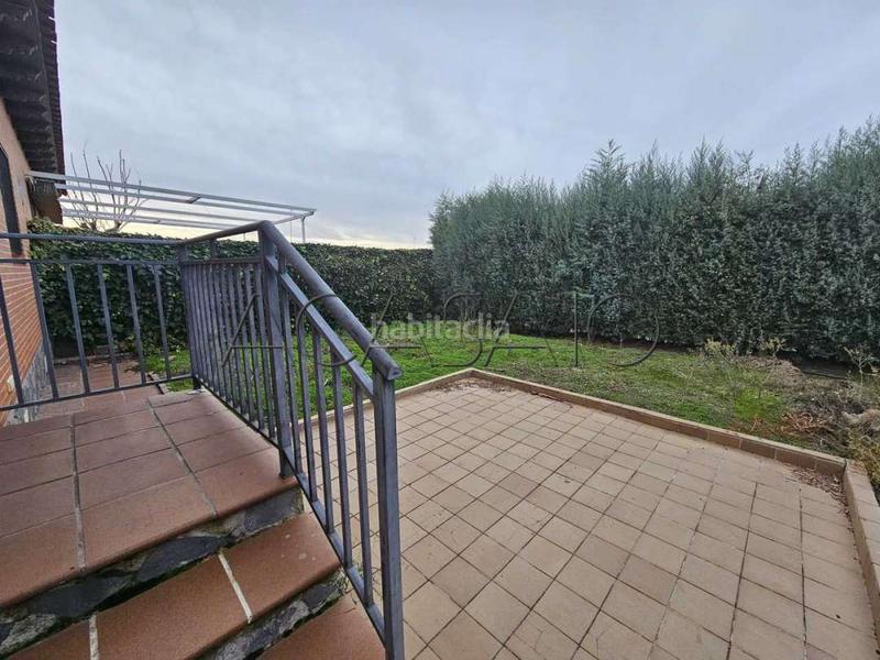 Foto dcee9d62-1d71-43c3-b8bf-d52ed1ca4010. Haus mit heizung parking in Carranque