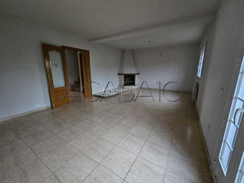 Foto f2dcca10-f6a8-494a-9948-2190f48fa01c. Haus mit heizung parking in Carranque