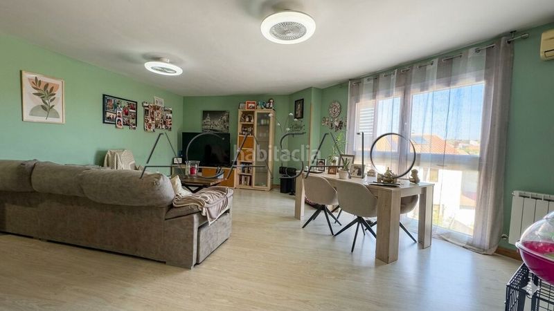 Foto bbcc89e8-543b-4989-88ab-b4416caacf95. Pis amb calefacció aparcament piscina a Parque Manuel de Vega-Carretera de Ugena Illescas