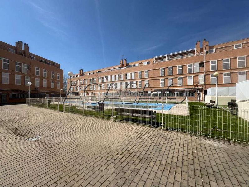 Foto c9627295-0d0e-4ec8-8b2e-7eb867e1e7b1. Pis amb calefacció aparcament piscina a Parque Manuel de Vega-Carretera de Ugena Illescas