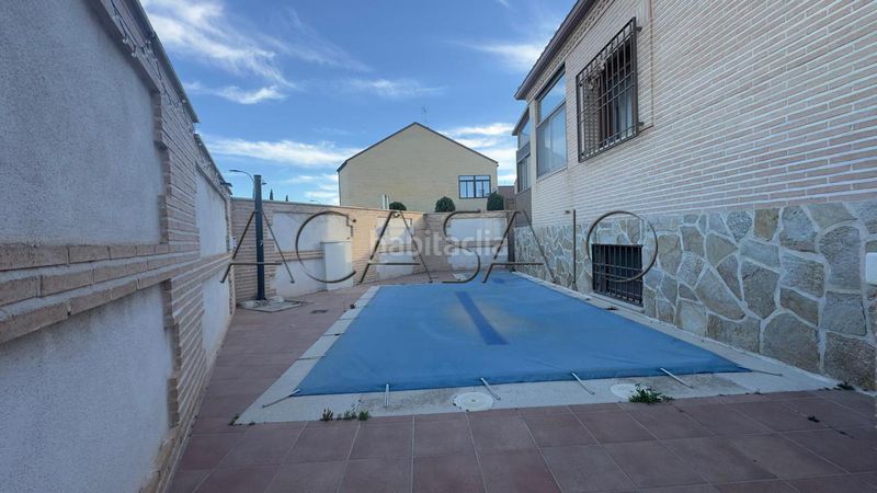 Foto 91c340e8-8ee5-4a13-a51c-9e230c942a13. Casa amb calefacció aparcament piscina a Parque Manuel de Vega-Carretera de Ugena Illescas
