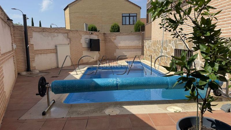 Foto d2f453cb-4d31-49d6-8016-f6256a25799a. Casa amb calefacció aparcament piscina a Parque Manuel de Vega-Carretera de Ugena Illescas