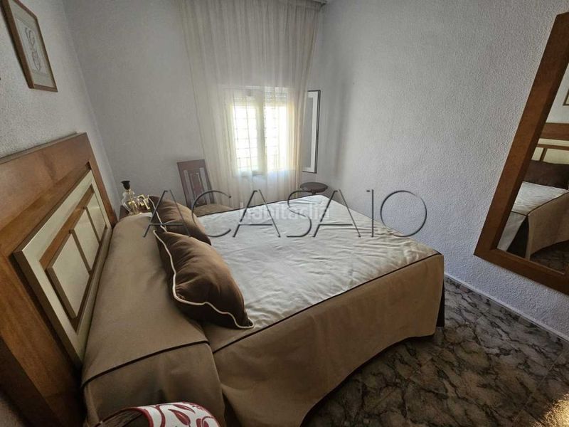 Foto 2e7eb7fe-14d8-4d44-a8b0-2b03e3f95722. Casa adossada a Cobeja