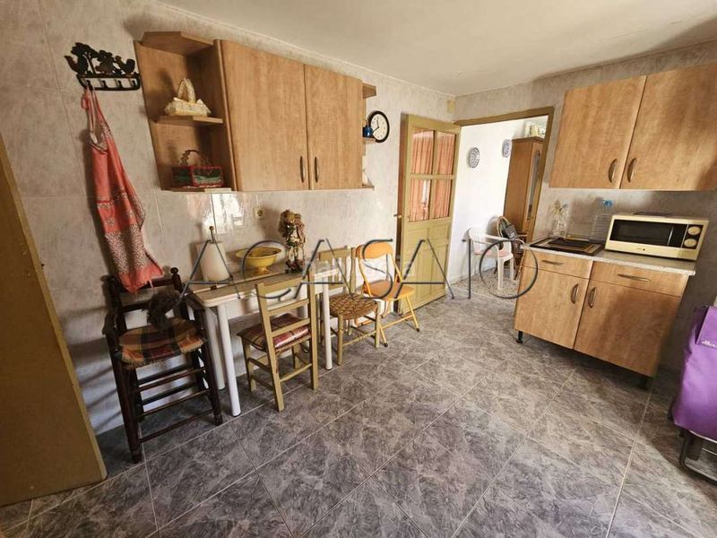 Foto 31271b11-f527-41cd-87f2-abed714635f9. Casa adossada a Cobeja