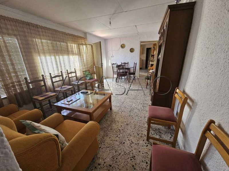 Foto 33e1608b-6bb8-4240-9518-b3a24736112e. Casa adossada a Cobeja