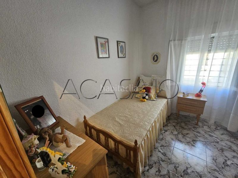 Foto 636f6ae3-f6bd-4cea-a31d-ada272feaf6b. Casa adossada a Cobeja