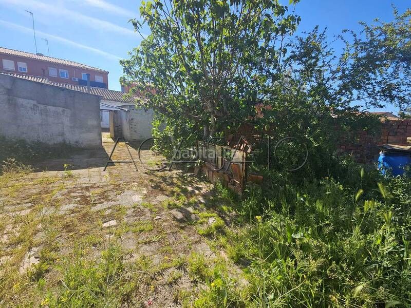 Foto 97b3e78f-9c0b-4072-ab7f-e1462a1a2ff2. Casa adossada a Cobeja