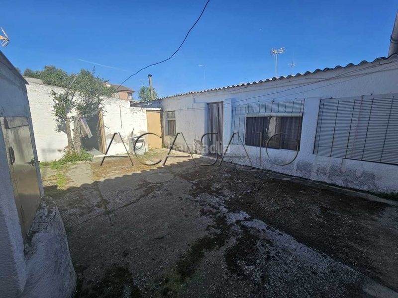 Foto a00a1a03-beca-41a2-9b76-2ef87594e969. Casa adossada a Cobeja