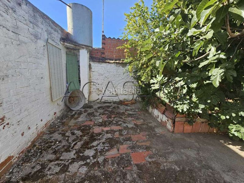 Foto b7936f98-ef59-4871-8a71-0c01ed24af7b. Casa adossada a Cobeja