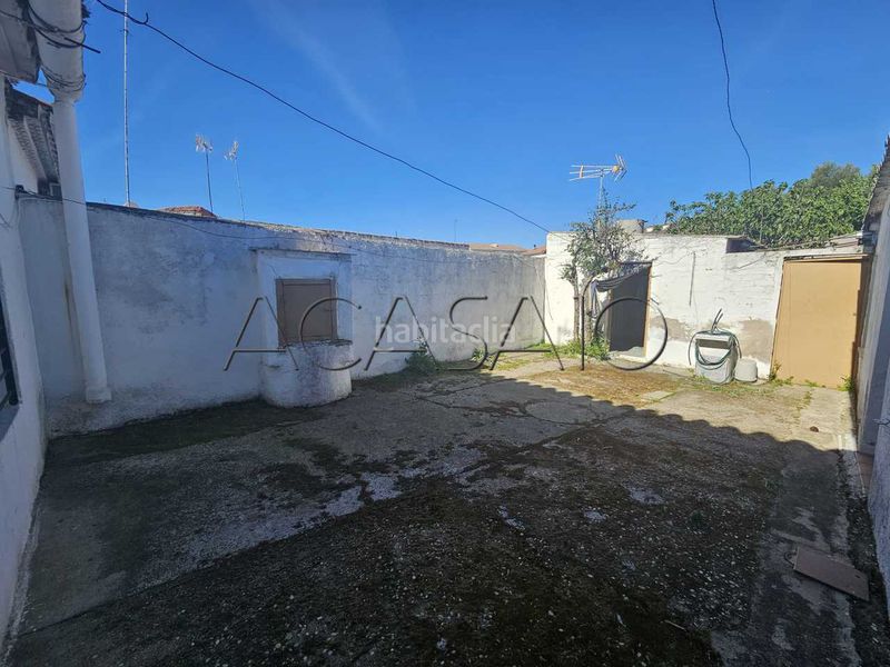 Foto d19407d4-a41c-4cf6-a2c6-86b1e30f485b. Casa adossada a Cobeja