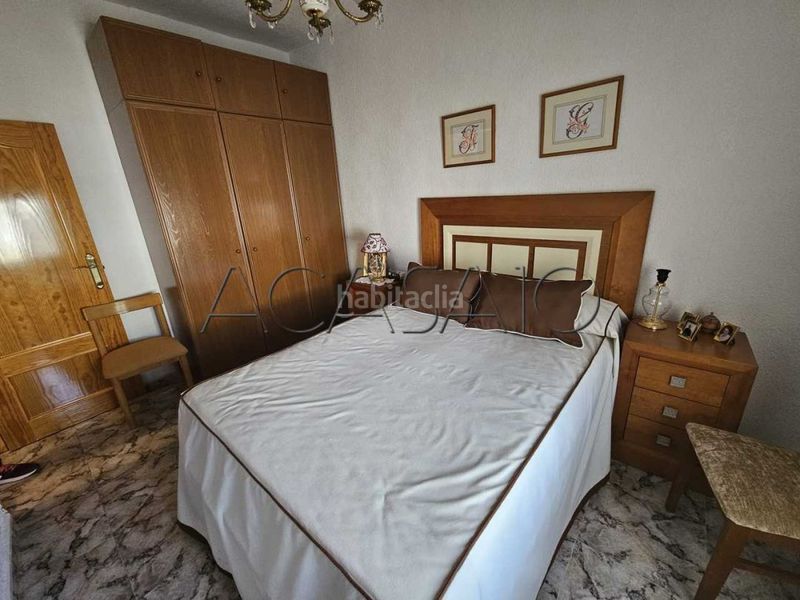 Foto e842e6bd-097c-40b0-b922-5bef3a04b4c0. Casa adossada a Cobeja