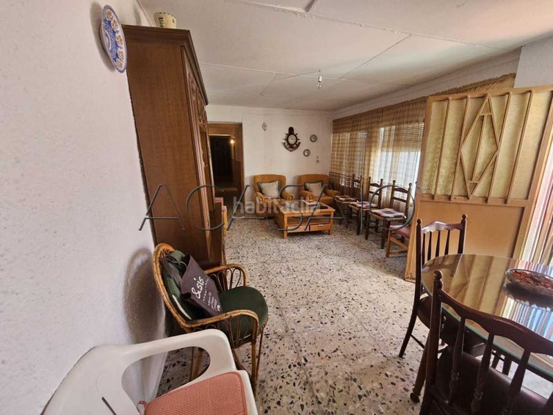 Foto e9743275-8141-45ba-a9ba-628a5ef6e54e. Casa adossada a Cobeja