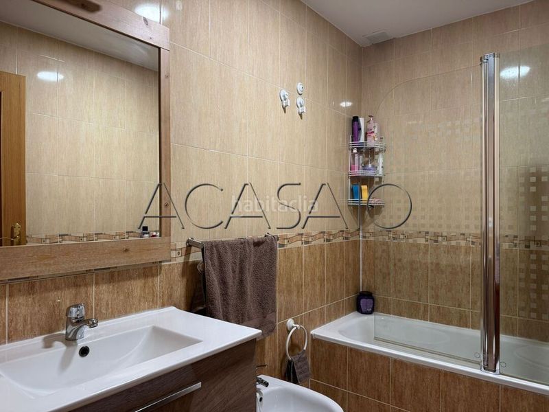 Foto f8be7ca3-37b6-41cb-9306-e9943573ea58. Pis amb calefacció aparcament a Borox