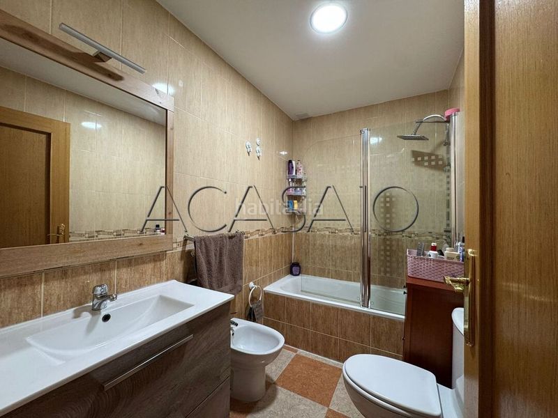 Foto fd033f73-c631-4fa4-8c7f-c32740669908. Pis amb calefacció aparcament a Borox