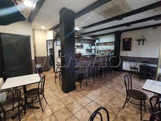 Geschäftsraum in Estación-Cruz Roja. V2195 local en venta en illescas