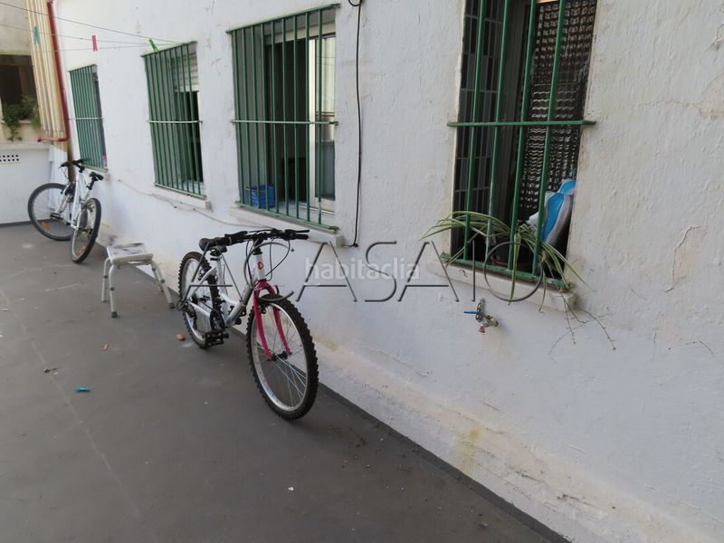Foto f89565af-2250-4f56-a2ae-50d13bb06f5f. Pis a Los Rosales Madrid