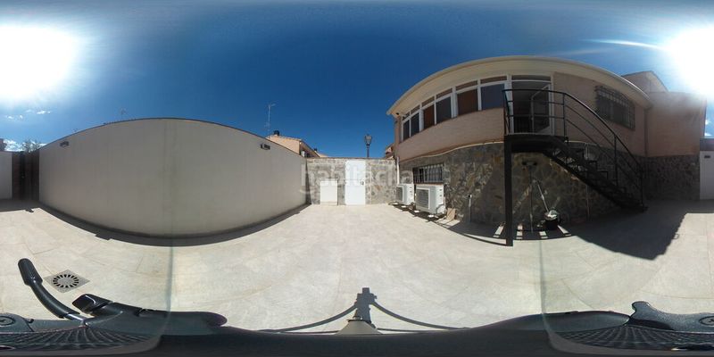 Foto c5d3426e-893f-459a-8d2a-175c6f3f24c5. Casa amb calefacció aparcament a Estación-Cruz Roja Illescas