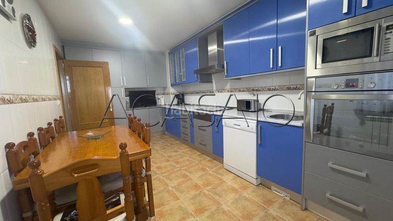 Foto eaa56ef0-a12c-4bd2-9972-5843a1514654. Casa amb calefacció aparcament a Parque Manuel de Vega-Carretera de Ugena Illescas