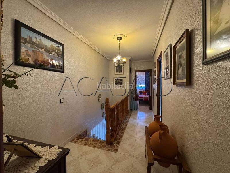 Foto 1158a734-b766-4408-aa4e-480a752522b6. Casa amb aparcament a Yuncos