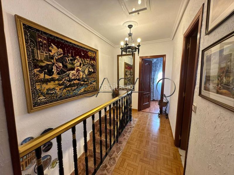 Foto 340b7420-8141-4d48-b92d-715de873b7bd. Casa amb aparcament a Yuncos