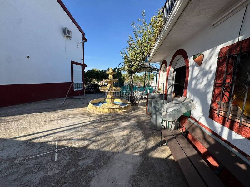 Foto 8d20e3ae-e0dd-4e42-aae3-6783fc03aaaf. Casa amb aparcament a Yuncos