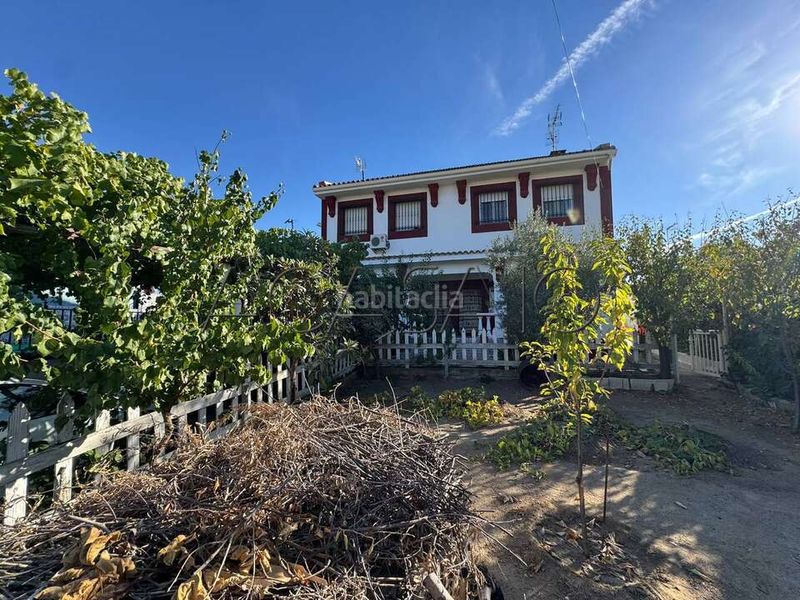 Foto c6e88116-d285-42f6-9a5a-62e7784f283b. Casa amb aparcament a Yuncos