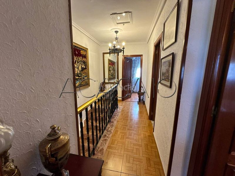 Foto d16665b7-c2a8-4dcb-b426-8ce4cda861c5. Casa amb aparcament a Yuncos