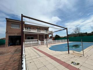 Chalet en Escalona