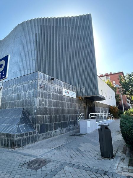 Foto ec61c0c1-f6ba-47cd-9954-847f0a8ffc82. Pis amb calefacció aparcament a Los Rosales Madrid