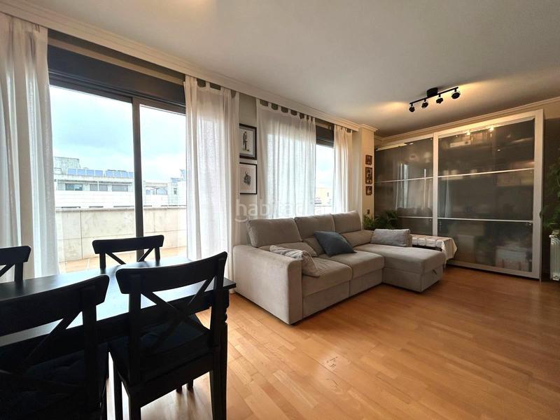 Foto a5342ba3-4e18-4ec4-ae45-c63c9db3afb0. Àtic amb calefacció aparcament piscina a Las Tablas Madrid