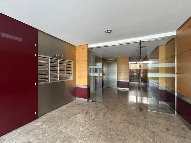 Foto c3796765-a91f-4f3e-8316-d5b308cb468c. Àtic amb calefacció aparcament piscina a Las Tablas Madrid