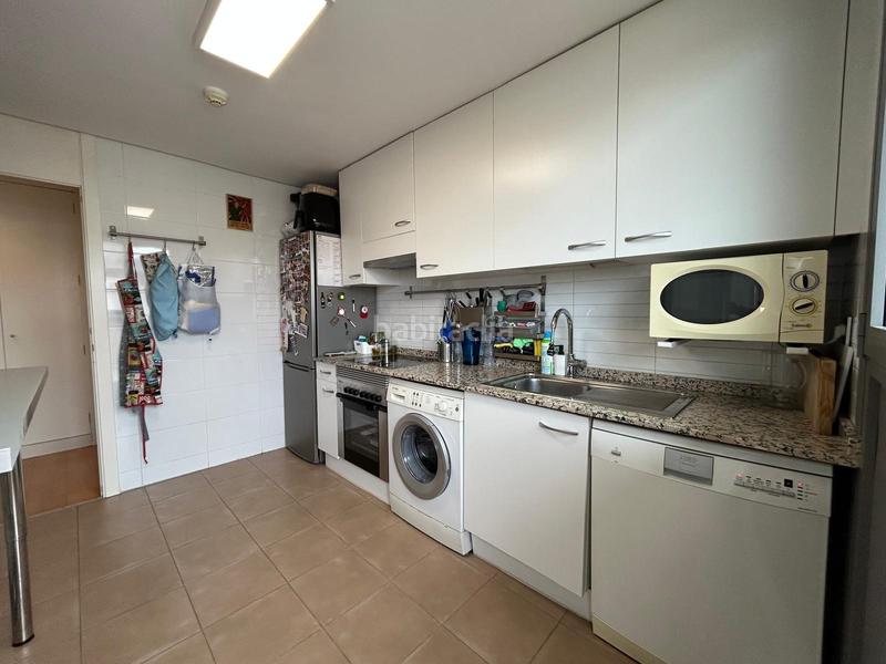 Foto e44c754f-1c2b-422d-a531-e8a19250de05. Àtic amb calefacció aparcament piscina a Las Tablas Madrid