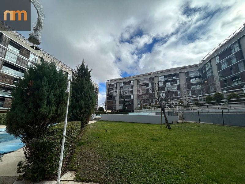 Foto 9a83b368-8f3f-4021-ad23-ade779700901. Àtic amb calefacció aparcament piscina a Las Tablas Madrid